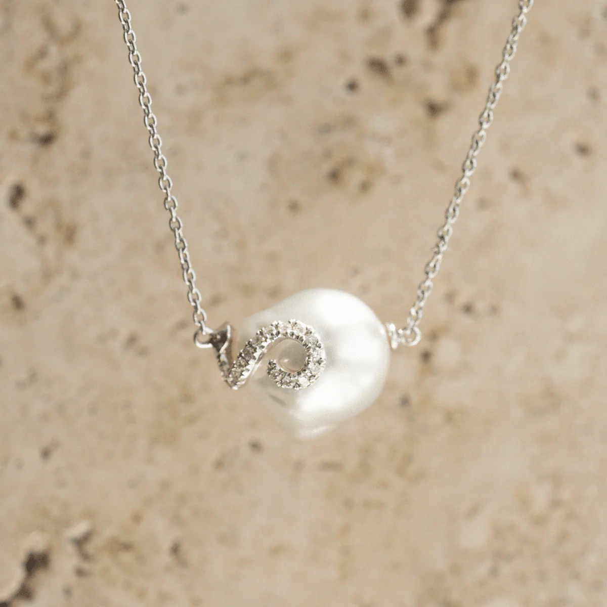Baroque Necklace 15mm A1+ 18ct White Gold Diamonds 16=0.14ct H/SI