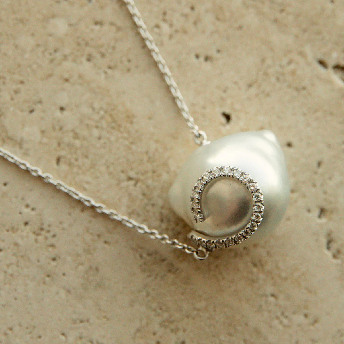 Baroque Necklace 16mm A1+ 18ct White Gold Diamonds 22=0.21ct H/SI