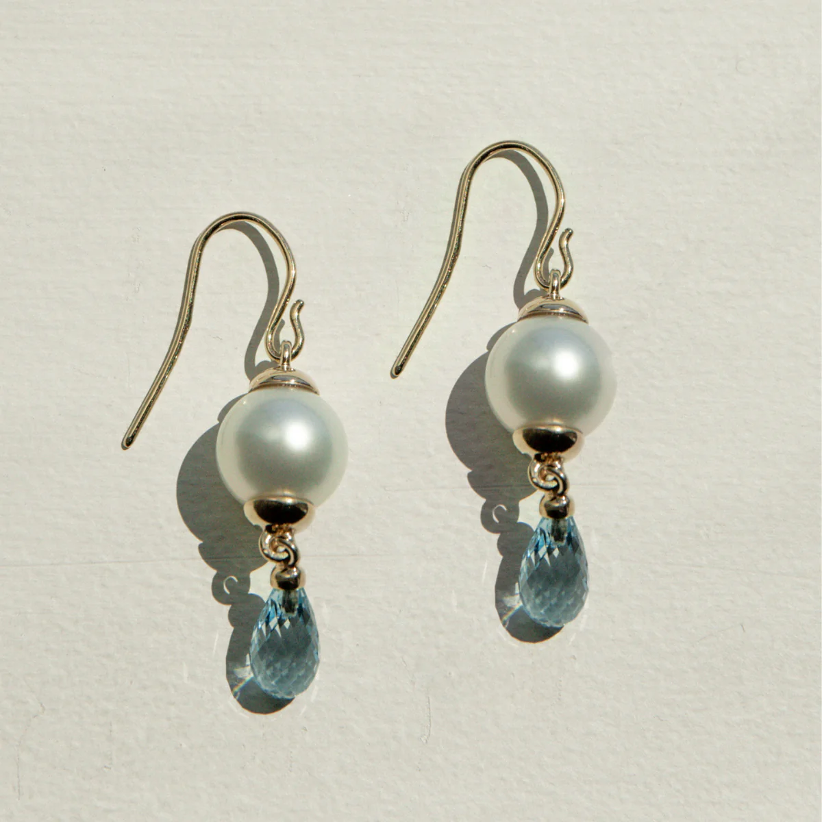 Briolette Hooks Australian South Sea Cygnet Bay Round 11.5mm A2 Topaz 2=5.42ct 9ct Yellow Gold - Image 2
