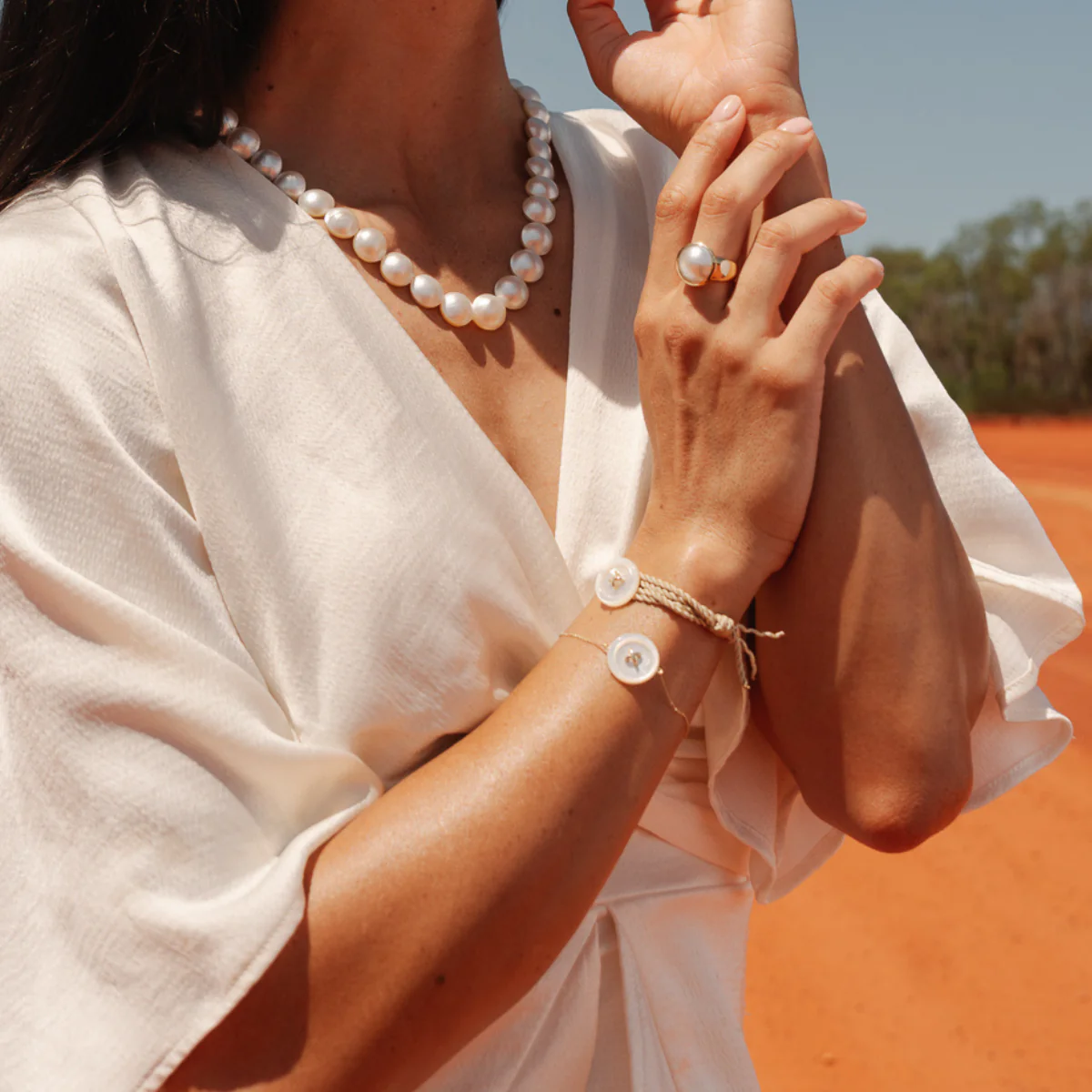 Button Mother of Pearl Bracelet - Image 5