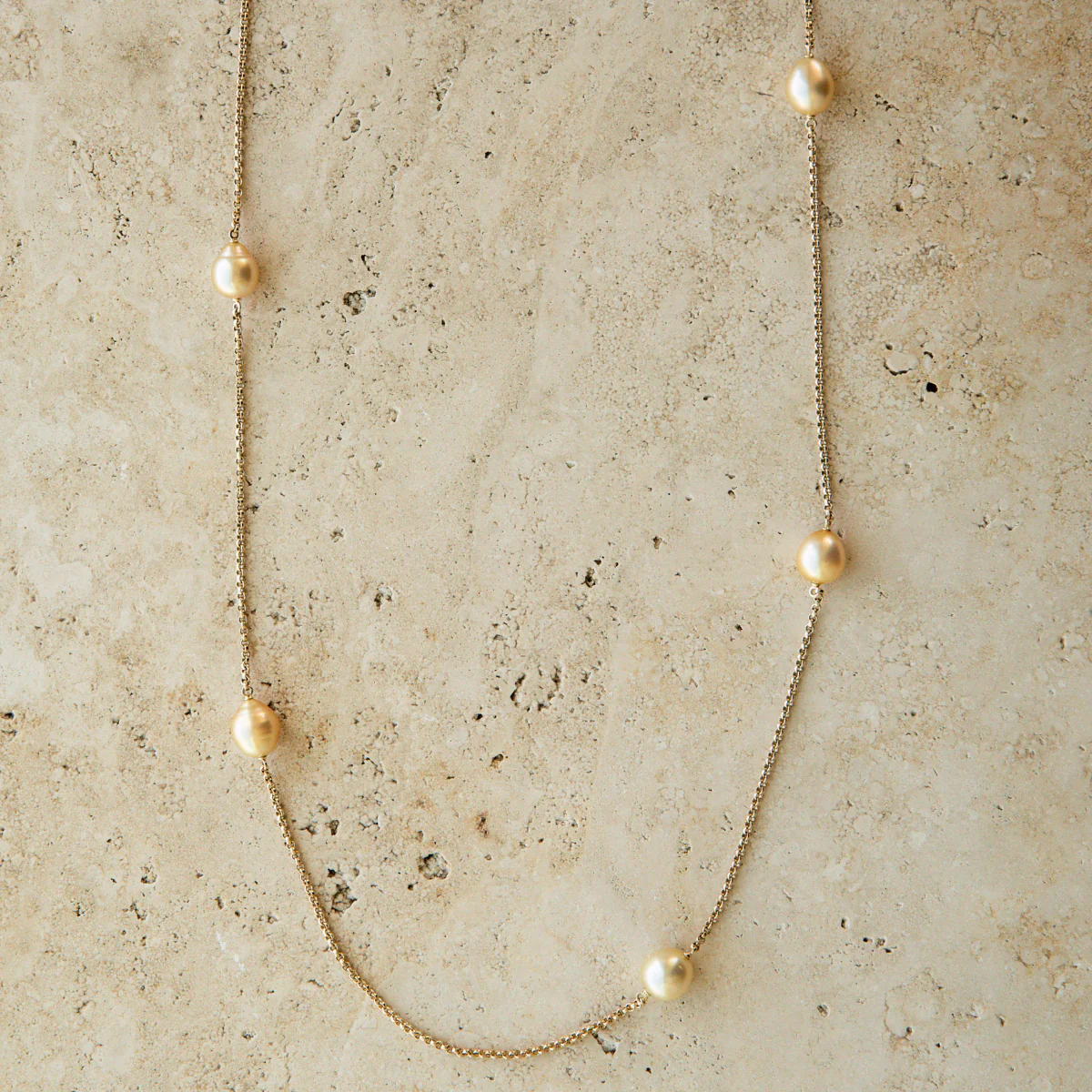 Cocos Necklace Australia South Sea Cygnet Bay Gold Drop, Semi Drop and Circle 12-12.5mm A2-B1 90cm 9ct Yellow Gold