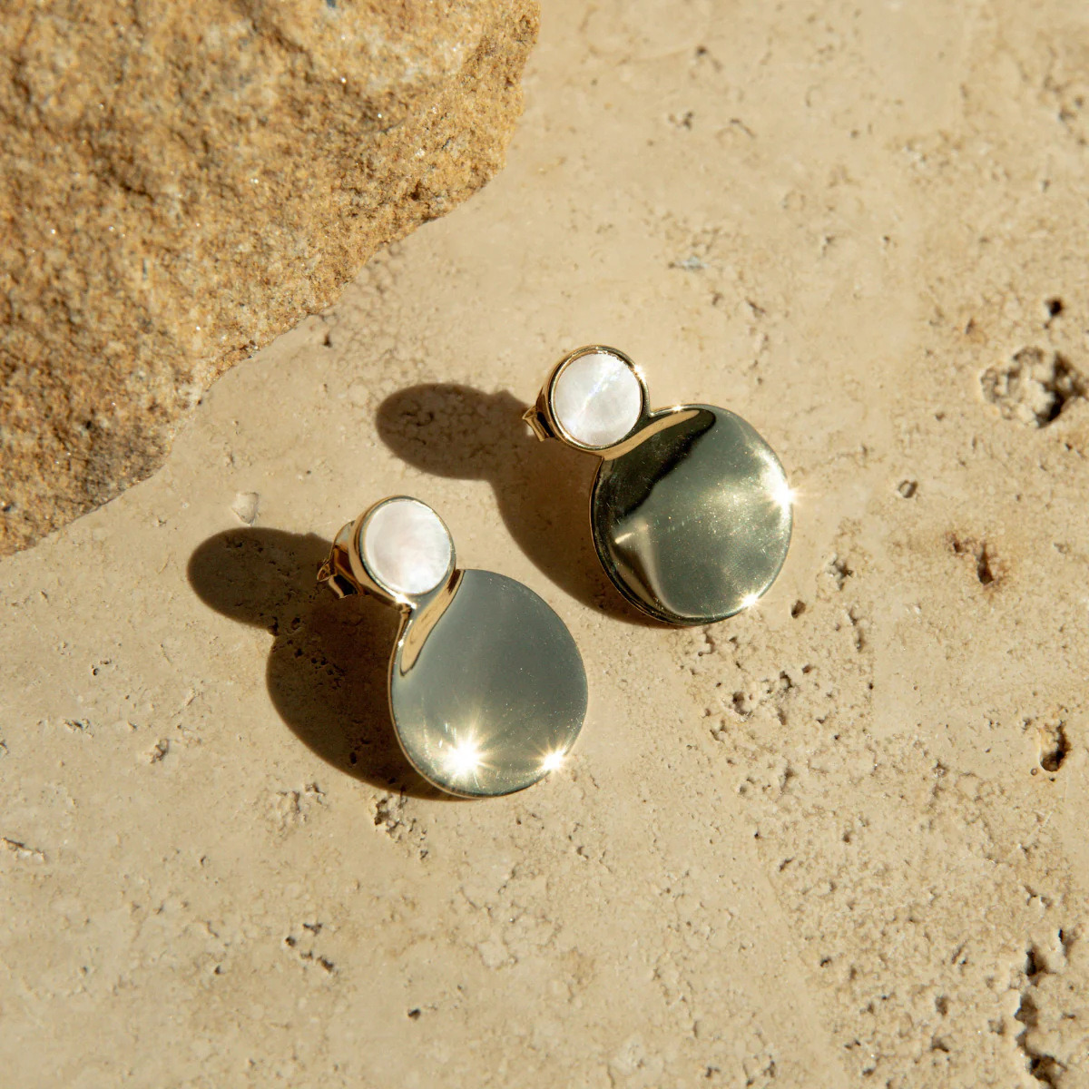 Ebb Studs Australian South Sea Cygnet Bay Mother of Pearl - Image 3