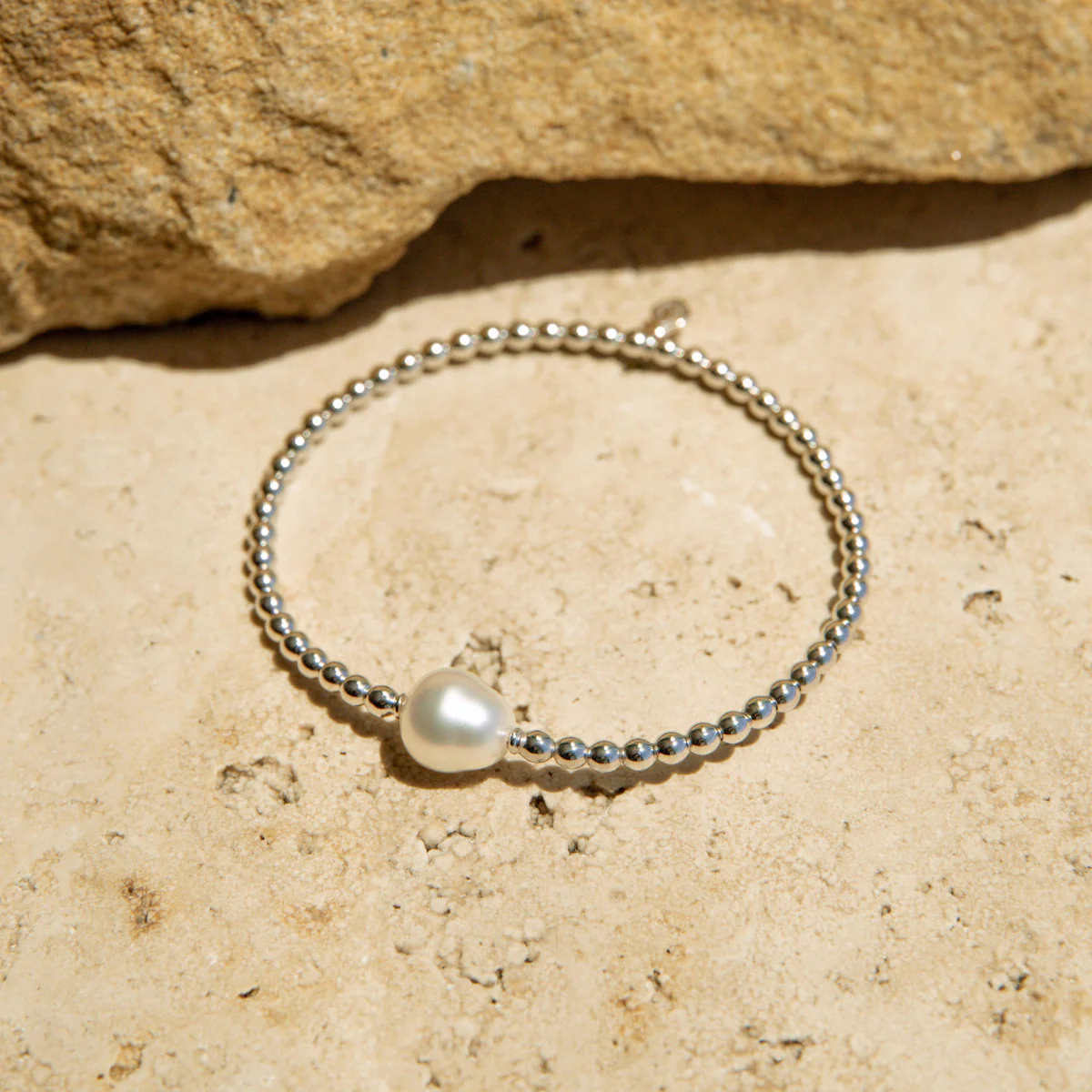 Float Bracelet Australian South Sea Cygnet Bay Circle 9.5mm A3 Bracelet -Medium 17cm - Image 3