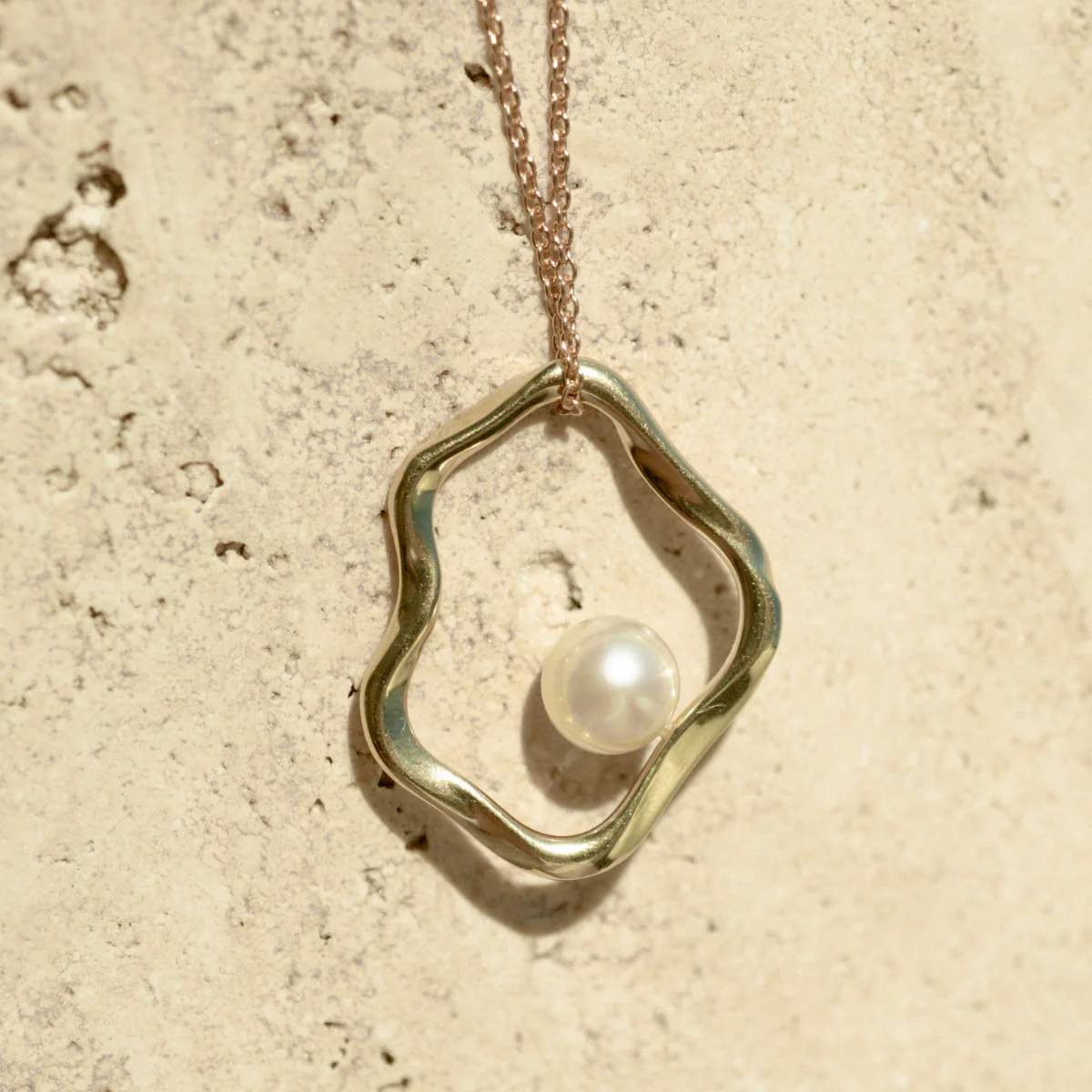 Flow Pendant Australian Akoya Broken Bay 7mm AA - Image 4