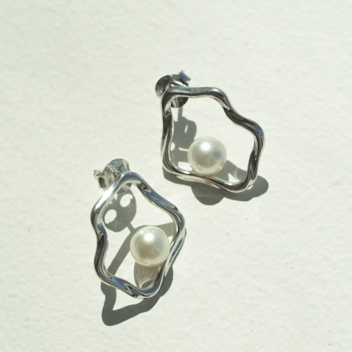 Flow Studs Australian Akoya Broken Bay 6.5mm AA - Image 5