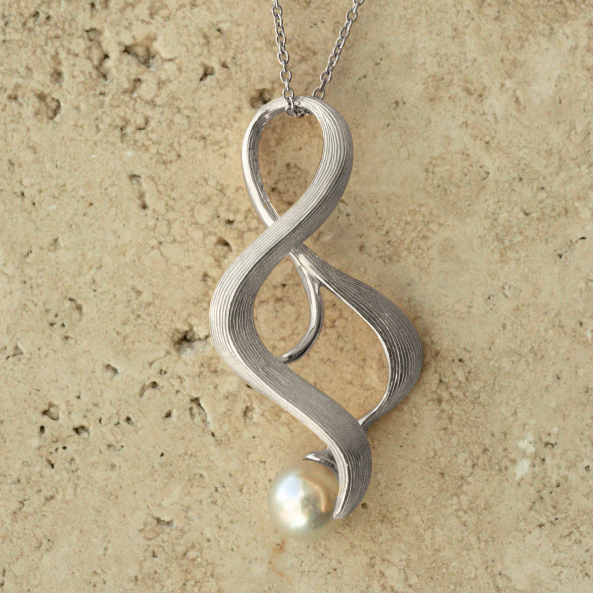 Hawkesbury Pendant Australian Akoya Broken Bay 7mm AA - Image 3