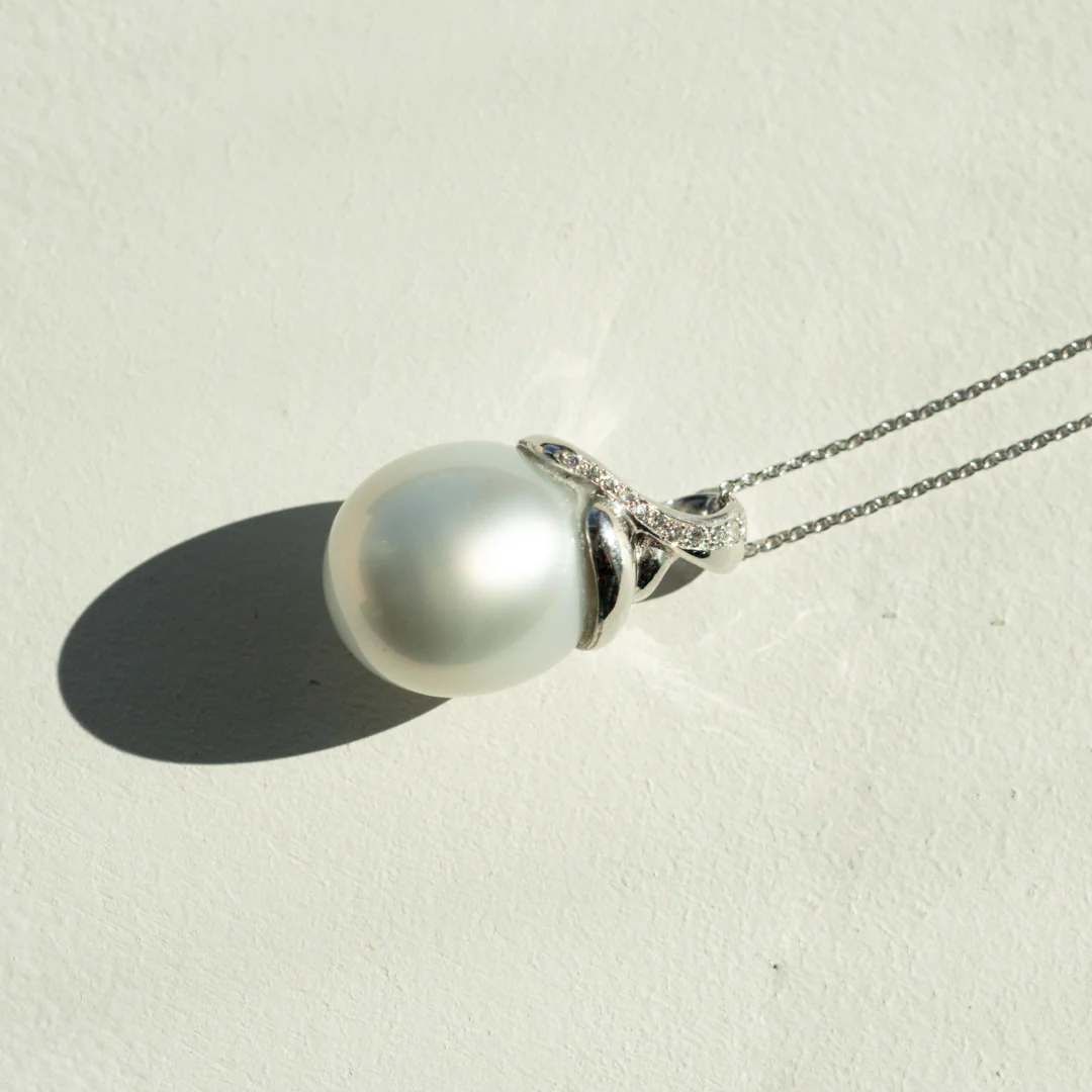 Keepsake Pendant Australian South Sea Cygnet Bay Baroque 18mm A3 Diamonds 11=0.14ct H/SI 18ct White Gold - Image 3