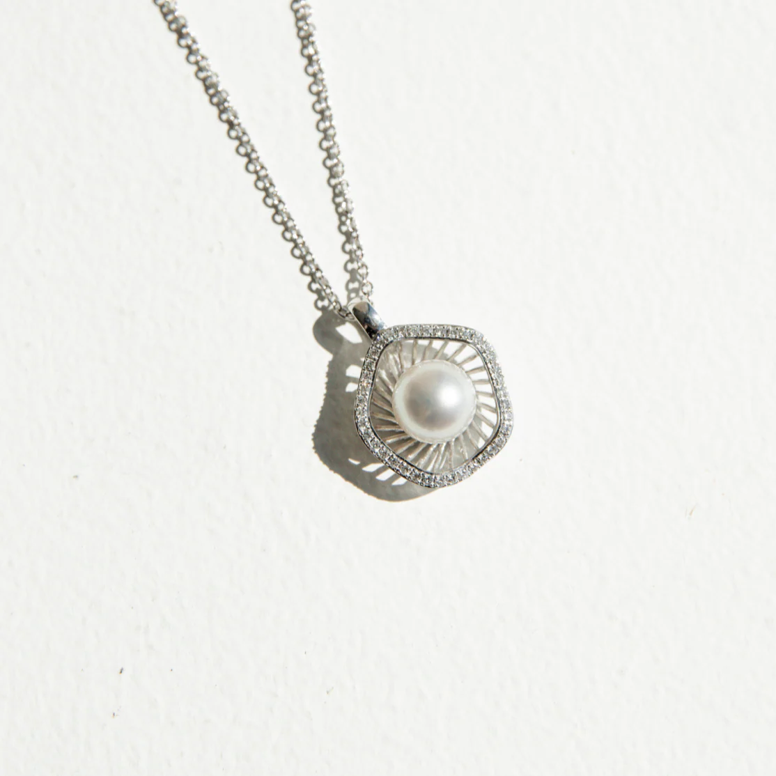 Mangrove Lily Pendant Australian Akoya Broken Bay 7mm AAA Diamonds 38=0.16ct H/SI - Image 8