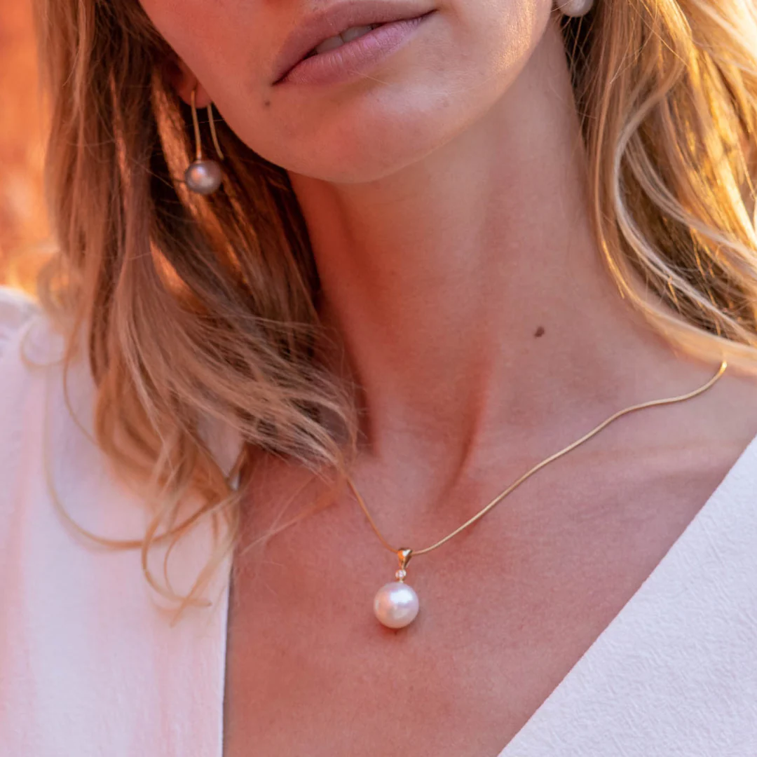 Nivea Pendant Australian South Sea Cygnet Bay Near Round 12.5mm A3+ Diamond 0.05ct H/SI - Image 2