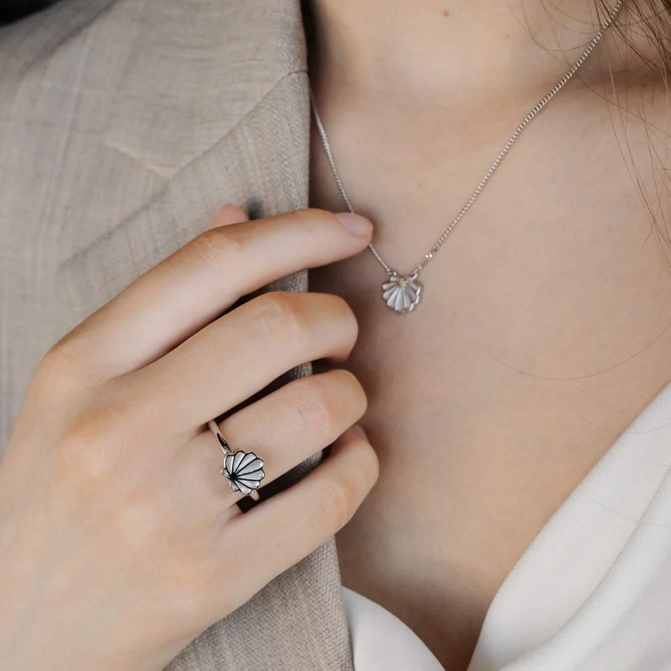 Petite Shell Ring Australian South Sea Cygnet Bay Mother Of Pearl Sterling Silver - Image 3
