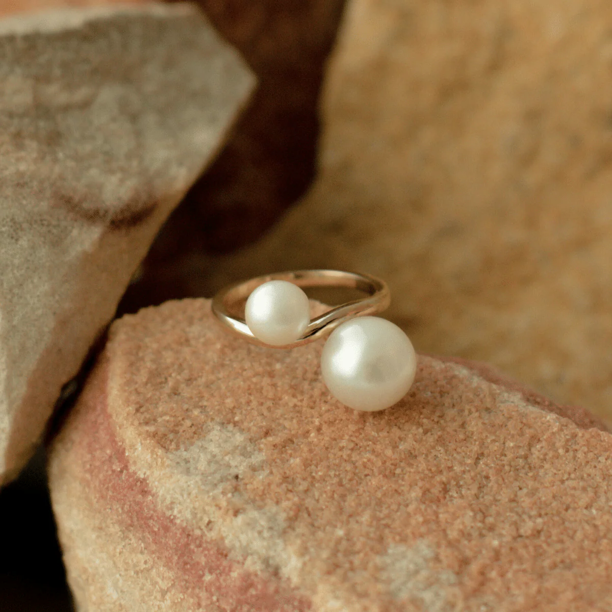 Provenance Twist Ring Australian South Sea Cygnet Bay Round 10.5mm A3 & Australian Akoya Broken Bay 7mm AAA - Image 3
