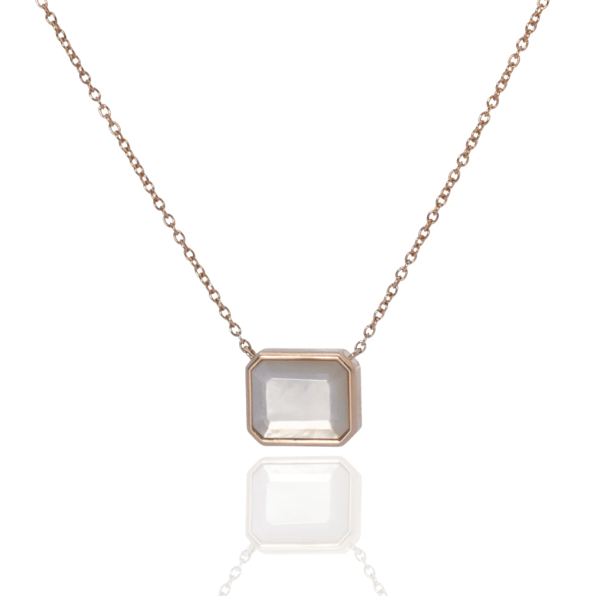 Radiance Mother Of Pearl Emerald Cut Necklace 9ct Yellow Gold 45cm - Image 4