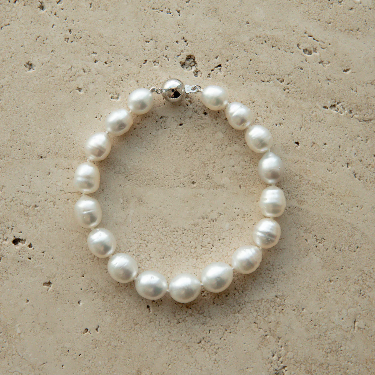 Strand Bracelet Australian South Sea Cygnet Bay Circle 9 - 11mm B2 17pc 22cm 9ct White Gold - Image 2