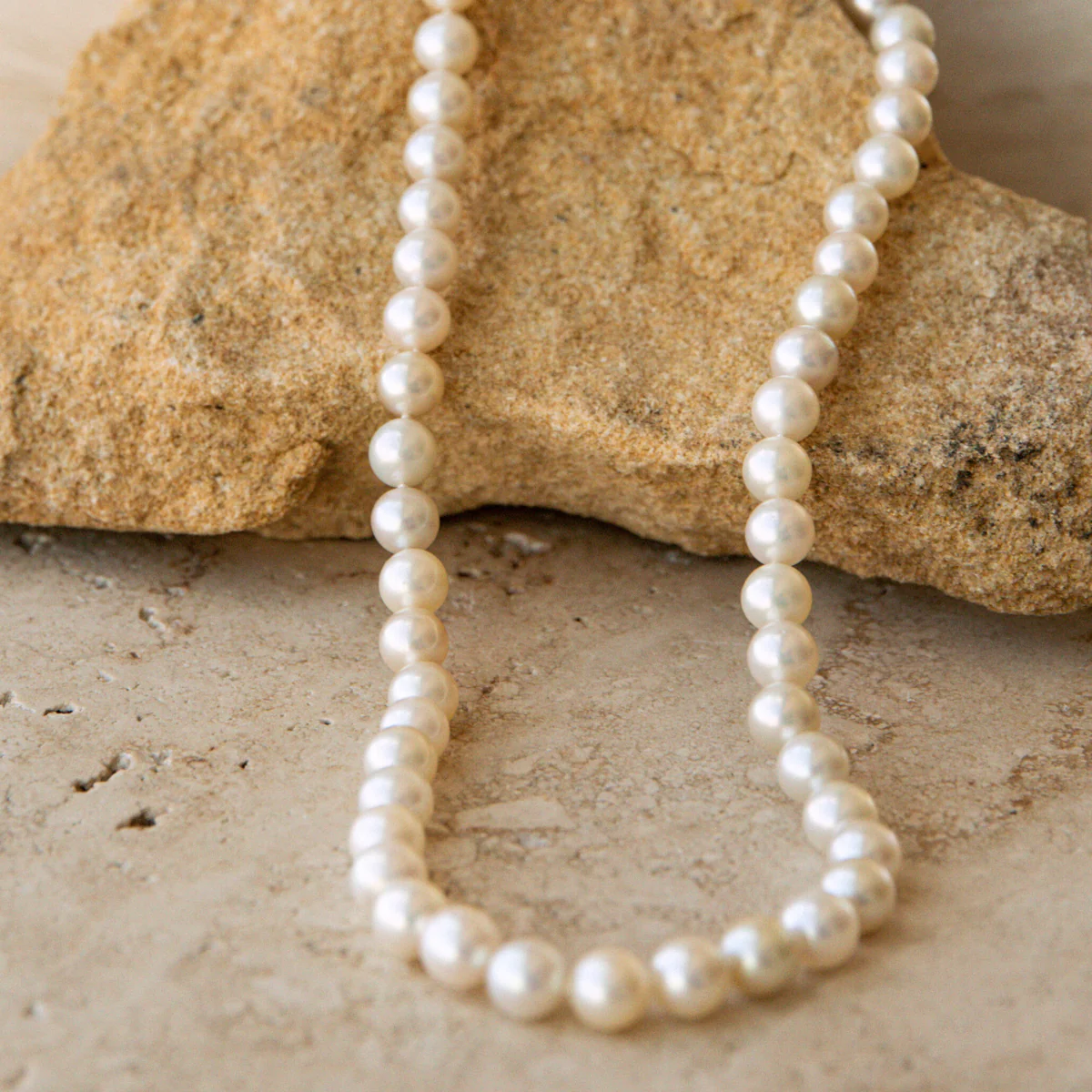 Strand Necklace Australian Akoya Broken Bay 8mm Multi Colour AAA 52pc 9ct White Gold 45.5cm - Image 2