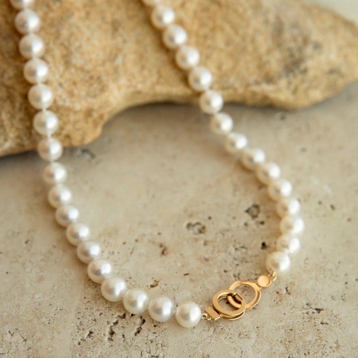 Strand Necklace Australian South Sea Cygnet Bay Near Round 9-10.5mm A3/B2 49pcs 18ct Yellow Gold Circle Clasp - Image 3