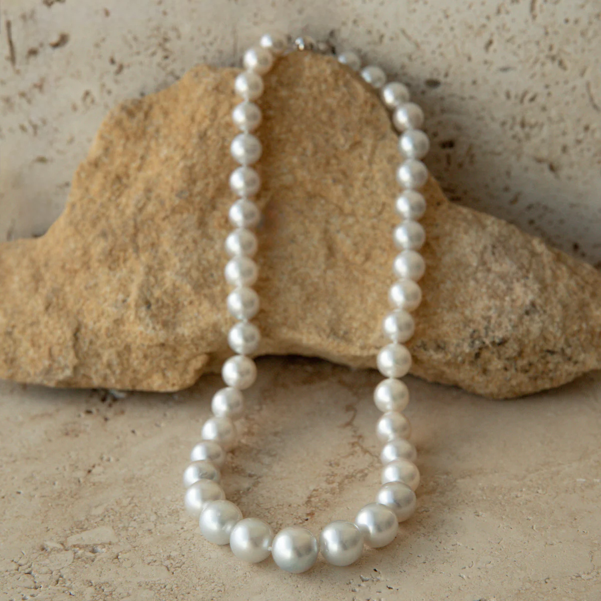 Strand Necklace Australian South Sea Cygnet Bay Round/ Near Round 8.5-11.5mm A3/B2 39pc 43cm 9ct White Gold